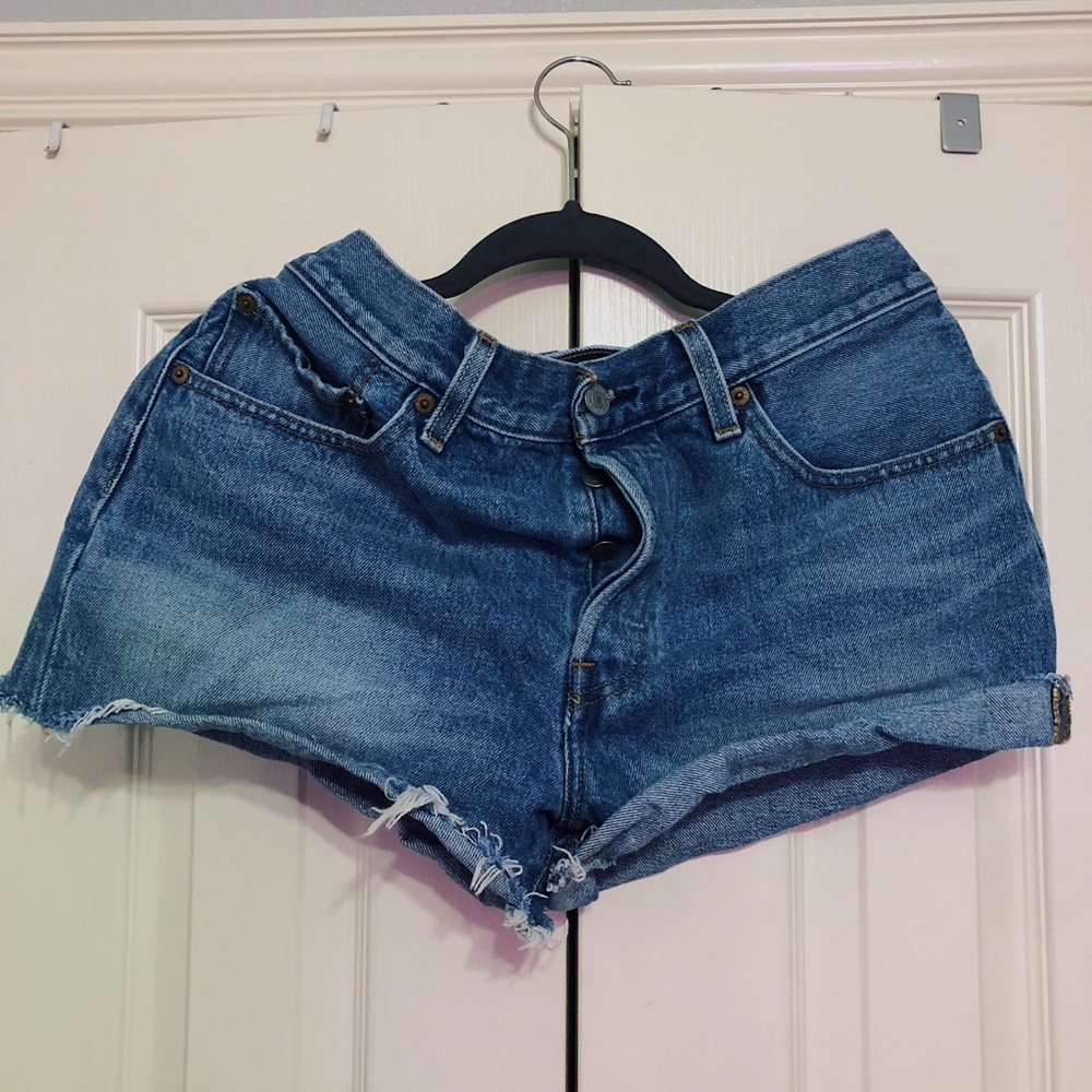 Levi’s denim shorts